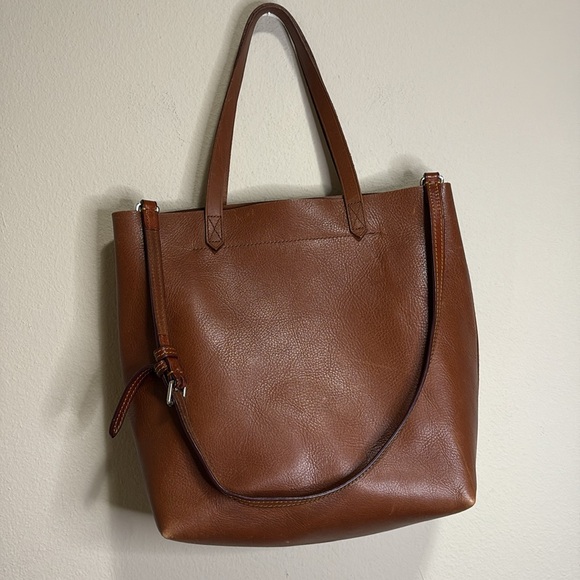 Madewell Handbags - Madewell Tan Leather Tote Bag
